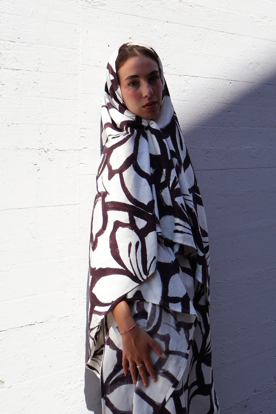 Lightweight linen stole from the Milehah Set with floral print