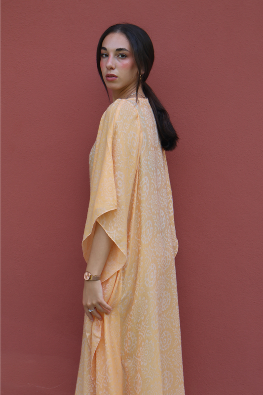Luxury caftan – Ar Ruways Set in orange pashmina cashmere with paisley motifs
